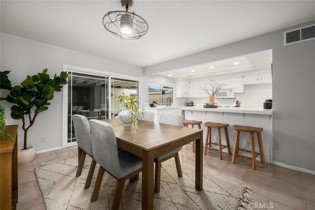 4228 Paseo De Oro, Cypress, CA 90630