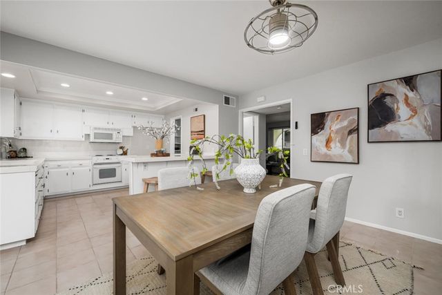 4228 Paseo De Oro, Cypress, CA 90630