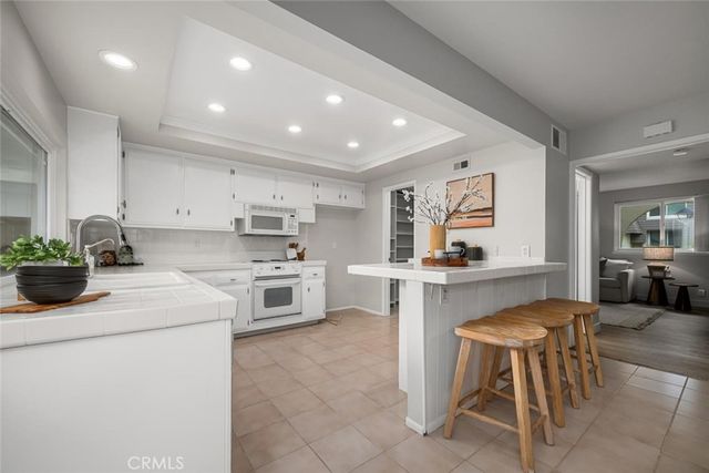 4228 Paseo De Oro, Cypress, CA 90630