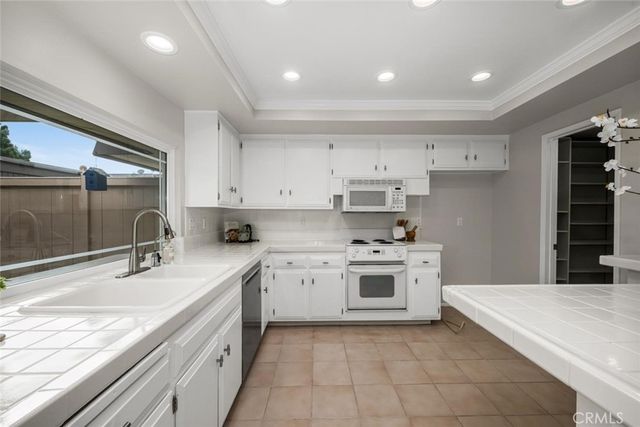 4228 Paseo De Oro, Cypress, CA 90630