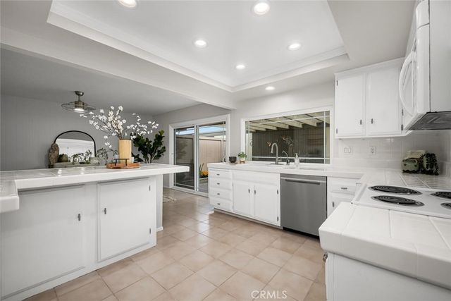 4228 Paseo De Oro, Cypress, CA 90630
