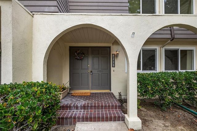 4228 Paseo De Oro, Cypress, CA 90630