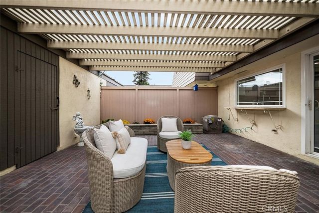4228 Paseo De Oro, Cypress, CA 90630