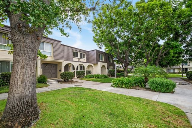 4228 Paseo De Oro, Cypress, CA 90630