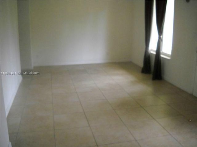 1040 92 ST 3, Bay Harbor Islands, FL 33154