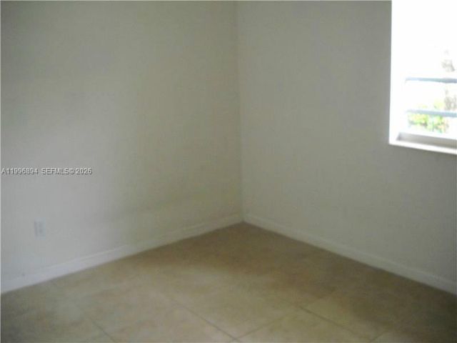 1040 92 ST 3, Bay Harbor Islands, FL 33154