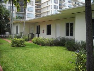 1040 92 ST 3, Bay Harbor Islands, FL 33154