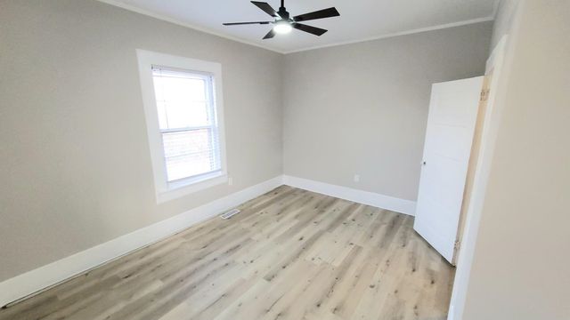 2 2nd Street, Inman, SC 29349