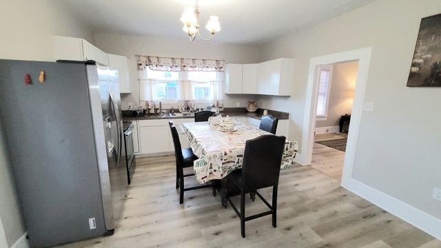 2 2nd Street, Inman, SC 29349