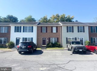 208 KADIES LN, Edinburg, VA 22824