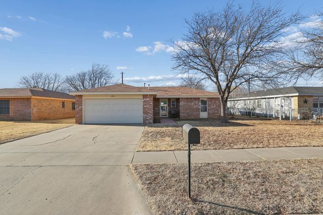1727 Jennifer Street, Amarillo, TX 79107