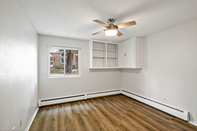 7318 W 22nd Street 111, Saint Louis Park, MN 55426