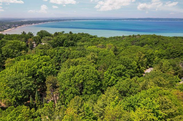 4513 Weathering Heights Road, Traverse City, MI 49686