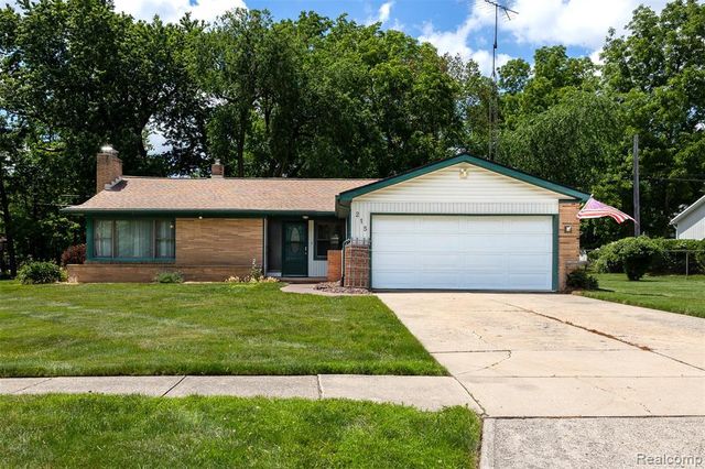 215 White Street, Imlay City, MI 48444