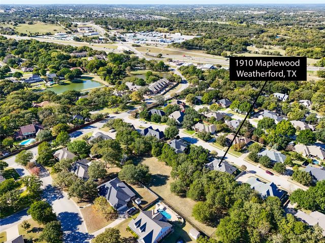 1910 Maplewood Drive, Weatherford, TX 76087