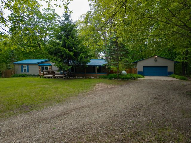 4658 W Fern Glen, Fremont, MI 49412
