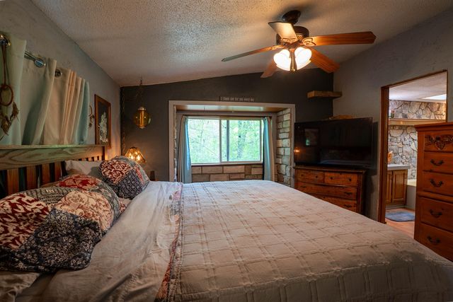 4658 W Fern Glen, Fremont, MI 49412