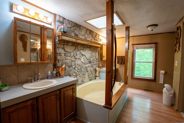 4658 W Fern Glen, Fremont, MI 49412