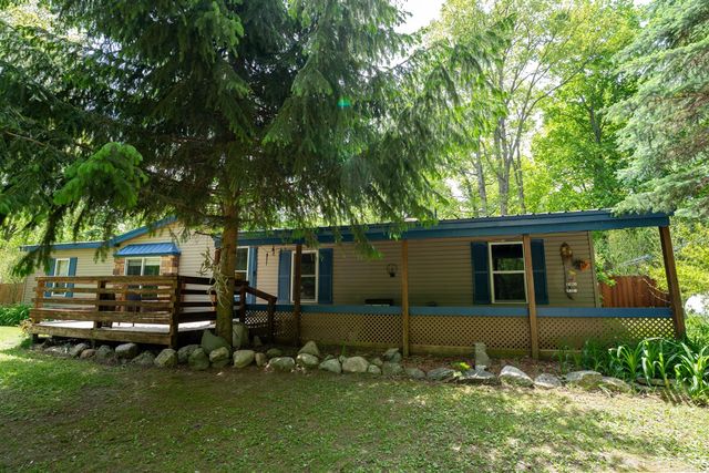4658 W Fern Glen, Fremont, MI 49412