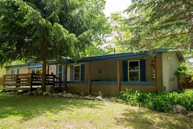 4658 W Fern Glen, Fremont, MI 49412