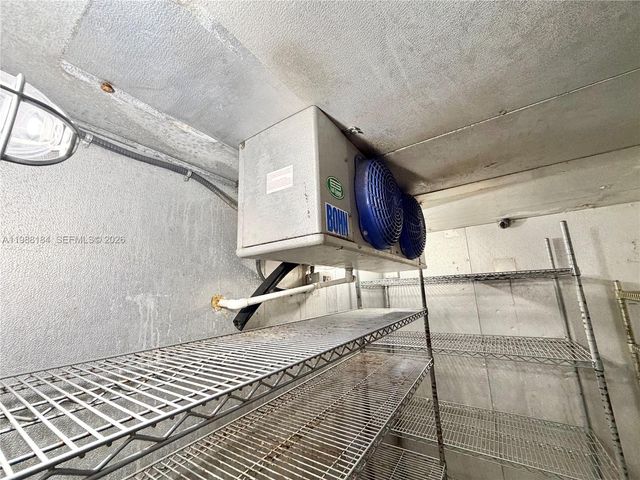 4273 NW 41ST ST, Doral, FL 33178