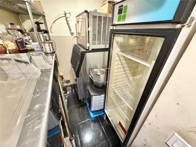 4273 NW 41ST ST, Doral, FL 33178