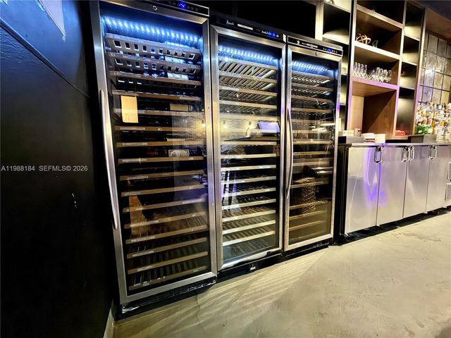 4273 NW 41ST ST, Doral, FL 33178