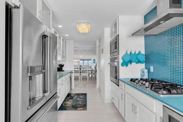 6020 SHORE BOULEVARD S 412, Gulfport, FL 33707
