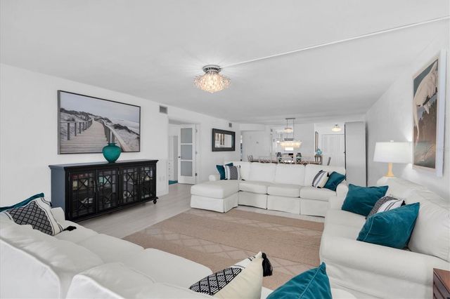 6020 SHORE BOULEVARD S 412, Gulfport, FL 33707