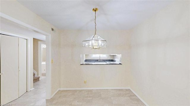 2214 Shadow Valley Road E, High Point, NC 27265