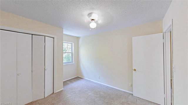 2214 Shadow Valley Road E, High Point, NC 27265
