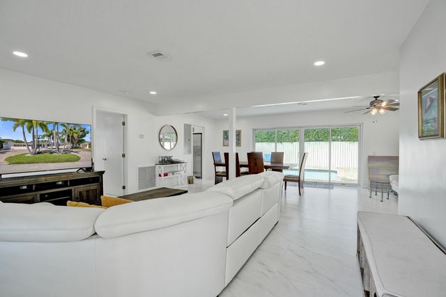 1633 SE 5th Court, Deerfield Beach, FL 33441