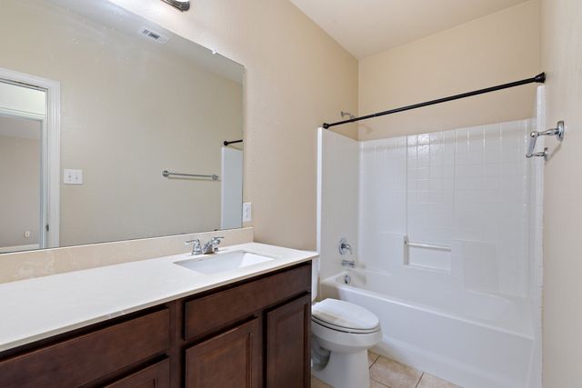 920 Kinghaven Drive, Little Elm, TX 75068