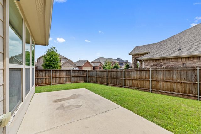 920 Kinghaven Drive, Little Elm, TX 75068
