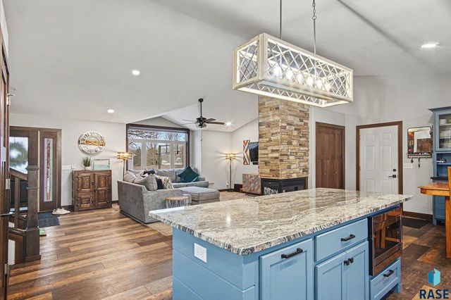 27302 Michelle Cir Circle, Tea, SD 57064