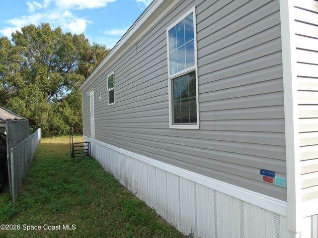 5 Annette Drive, Melbourne, FL 32904