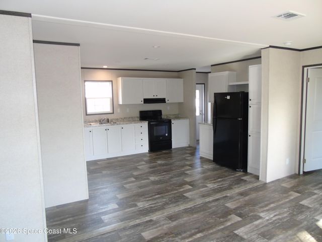 5 Annette Drive, Melbourne, FL 32904