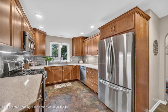 3604 Aragon Drive, Lansing, MI 48906