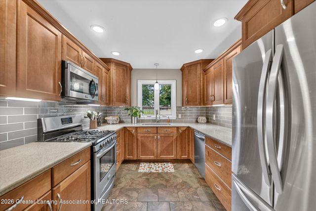 3604 Aragon Drive, Lansing, MI 48906