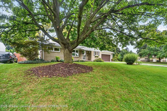 3604 Aragon Drive, Lansing, MI 48906