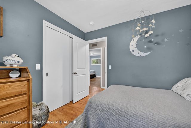 3604 Aragon Drive, Lansing, MI 48906