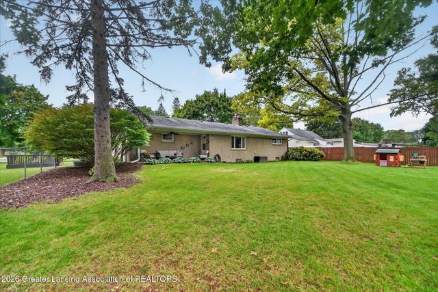 3604 Aragon Drive, Lansing, MI 48906