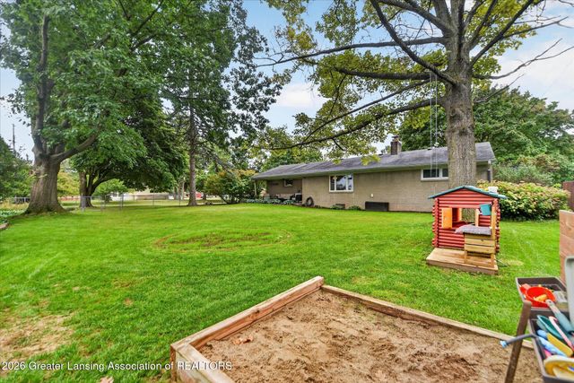 3604 Aragon Drive, Lansing, MI 48906