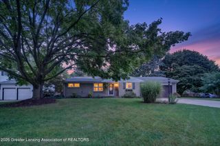 3604 Aragon Drive, Lansing, MI 48906