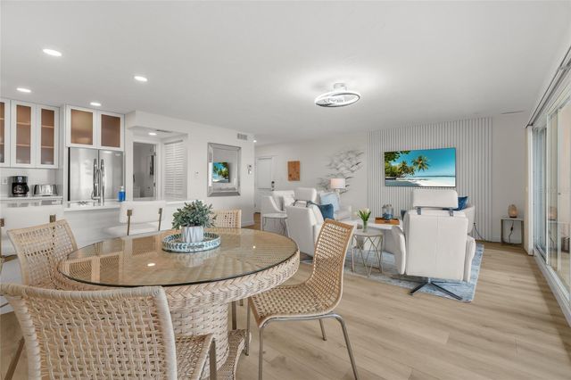 711 BEACH ROAD 408, Sarasota, FL 34242