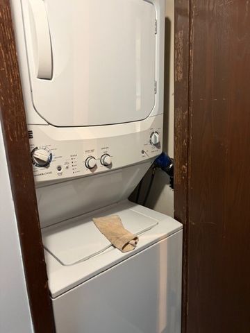 7006 W 98th Street 1B, Chicago Ridge, IL 60415