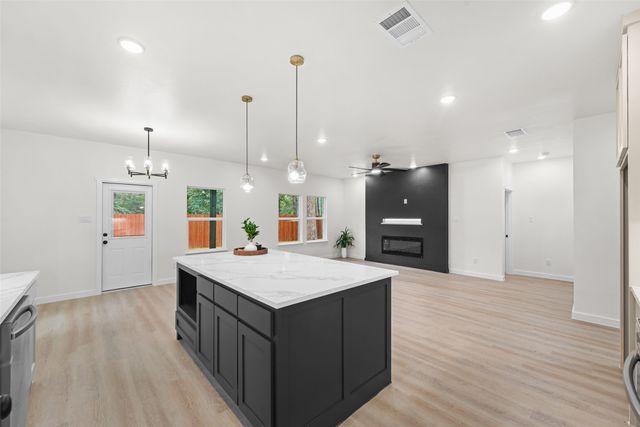 231 E Beachwood Loop, Trinidad, TX 75163