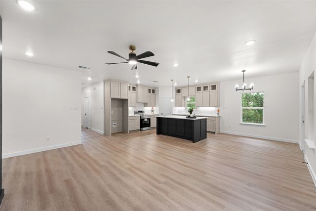 231 E Beachwood Loop, Trinidad, TX 75163
