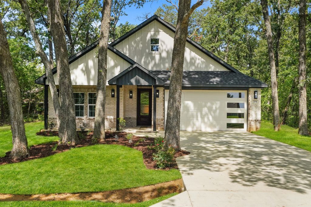 231 E Beachwood Loop, Trinidad, TX 75163