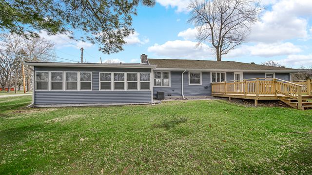 2446 Forest Park Drive, Dyer, IN 46311